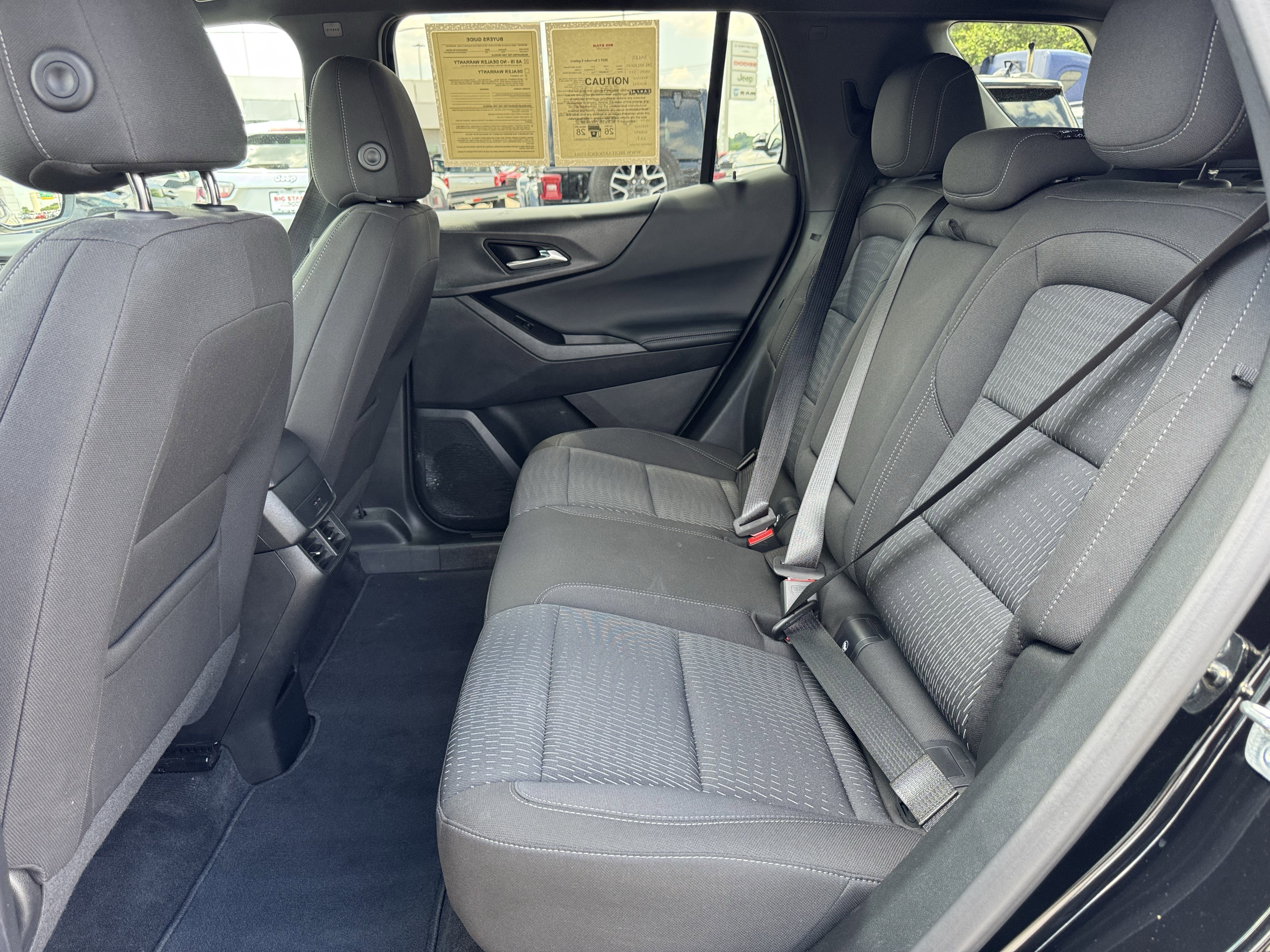 Used 2025 Chevrolet Equinox LT FWD image 29