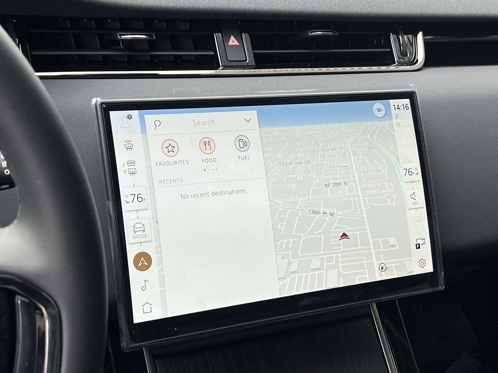 New 2025 Land Rover Range Rover Evoque Dynamic SE image 24