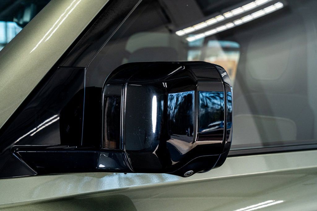 Used 2021 Land Rover Defender 110 X-Dynamic HSE image 23