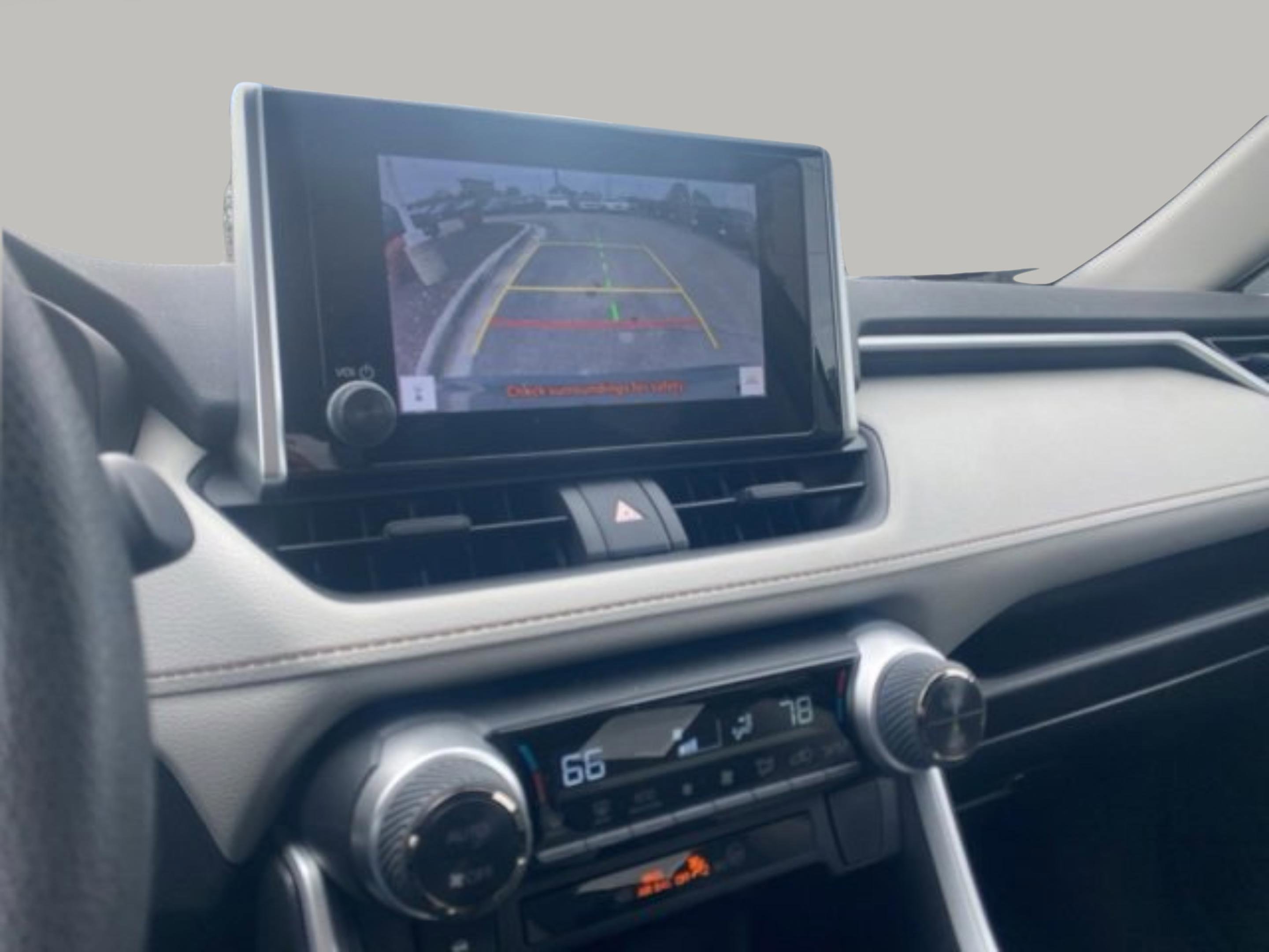 Used 2024 Toyota RAV4 XLE image 21