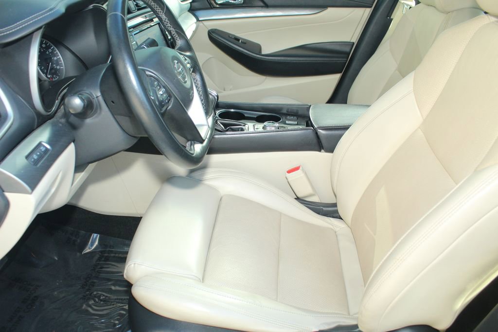 Used 2017 Nissan Maxima 3.5 SV w/ Interior Lighting Package image 21