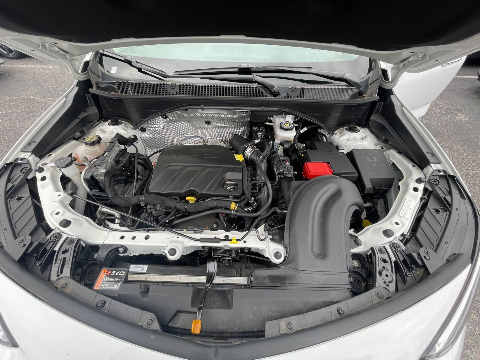 Used 2025 Buick Encore GX Preferred image 26