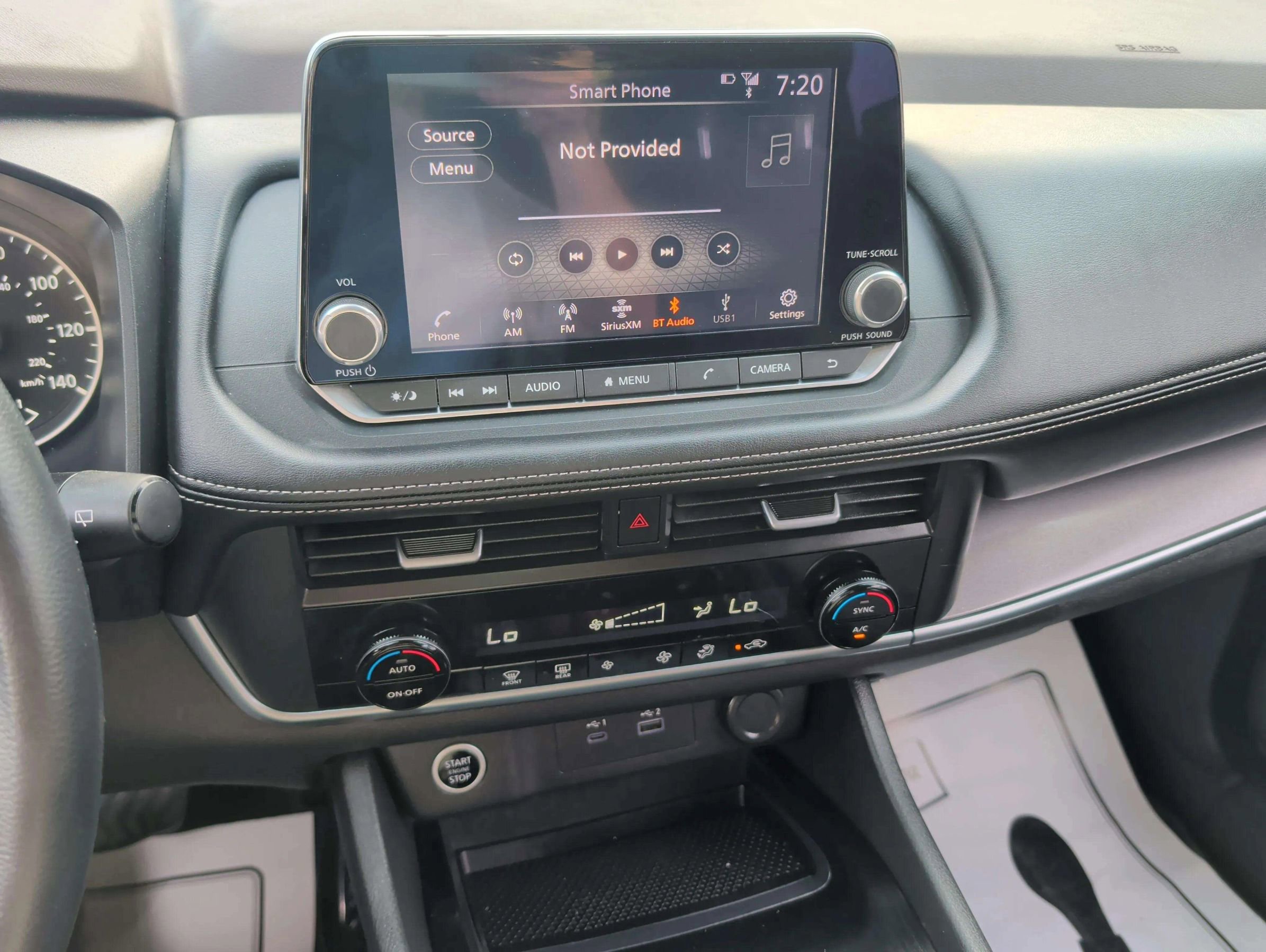 Used 2023 Nissan Rogue SV image 14