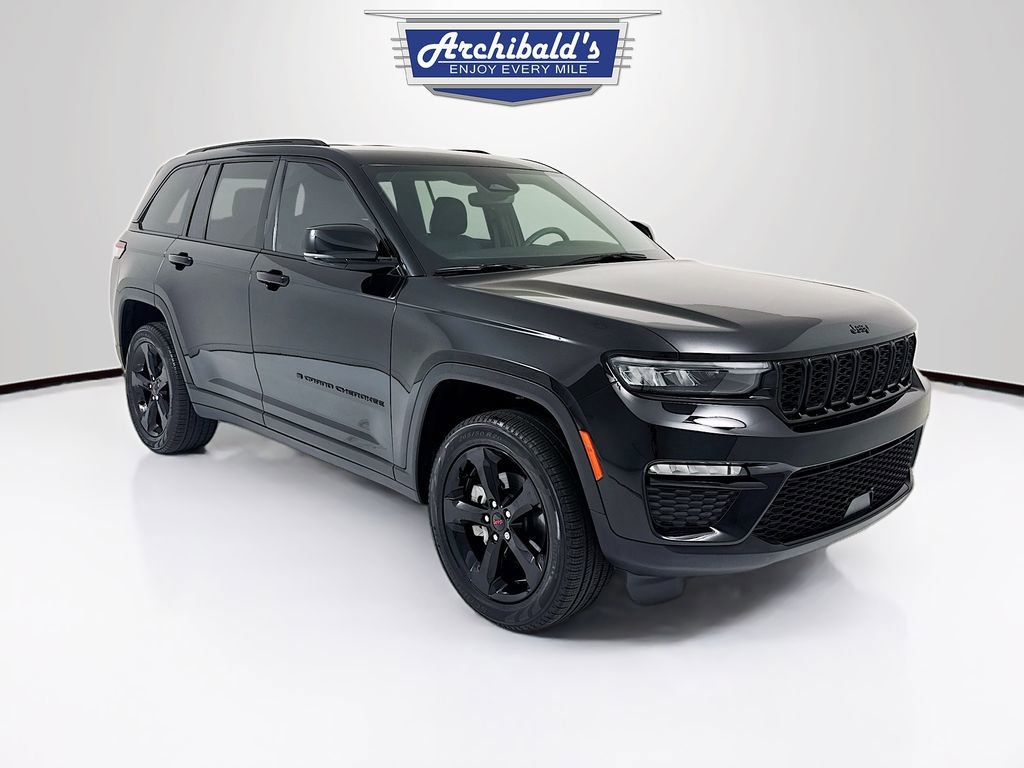 Used 2024 Jeep Grand Cherokee Limited w/ Black Appearance Package AWD/4WD image 1