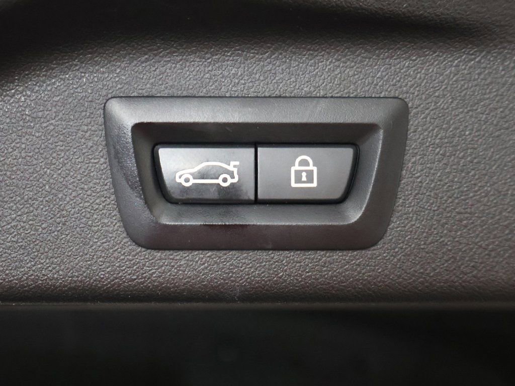 Used 2020 BMW X7 xDrive40i w/ Cold Weather Package image 58