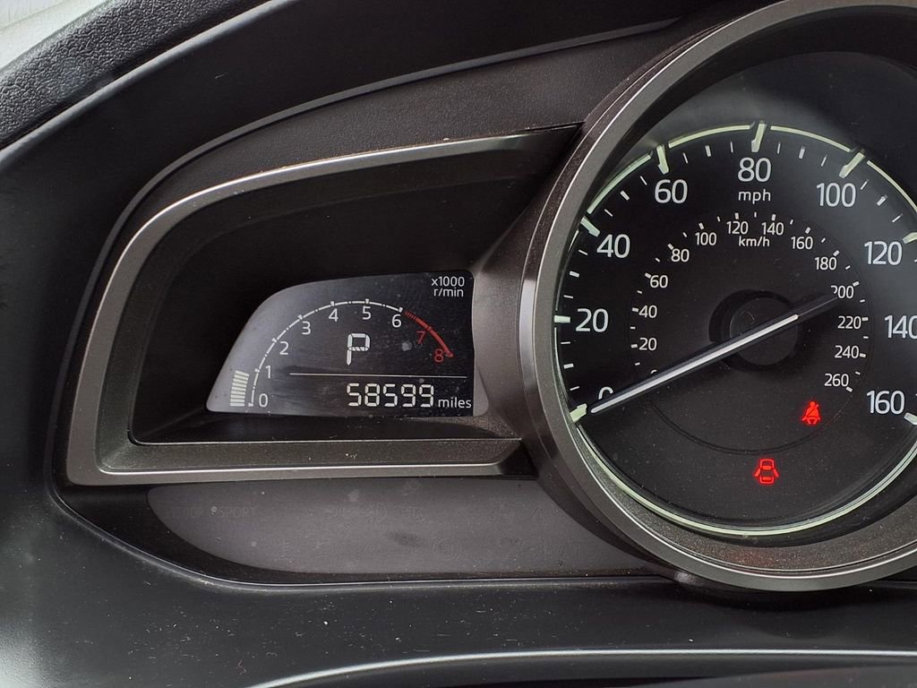 Used 2018 MAZDA MAZDA3 Touring image 12
