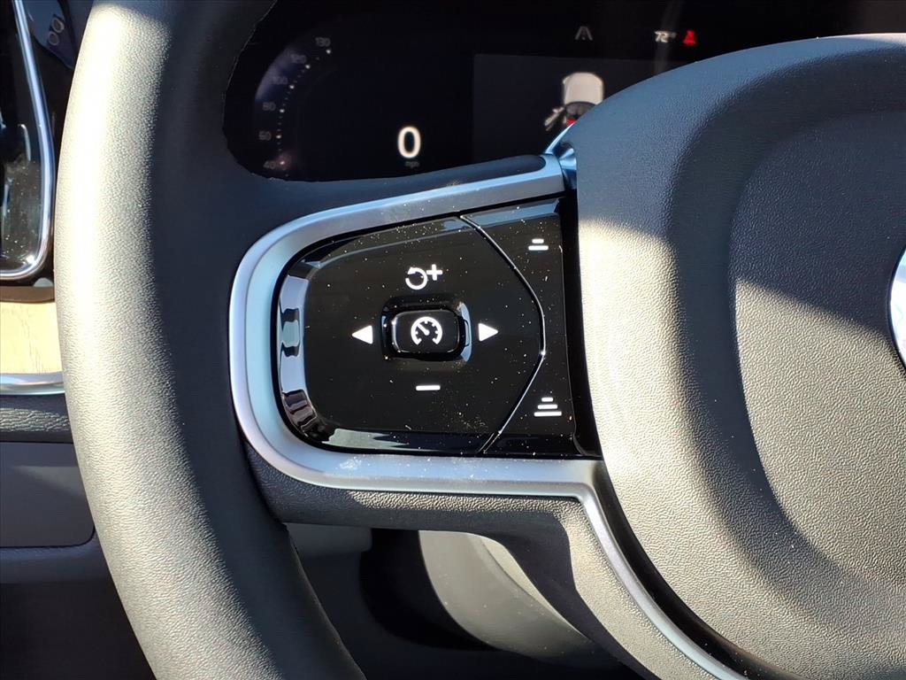 New 2026 Volvo XC60 B5 Core AWD/4WD image 22