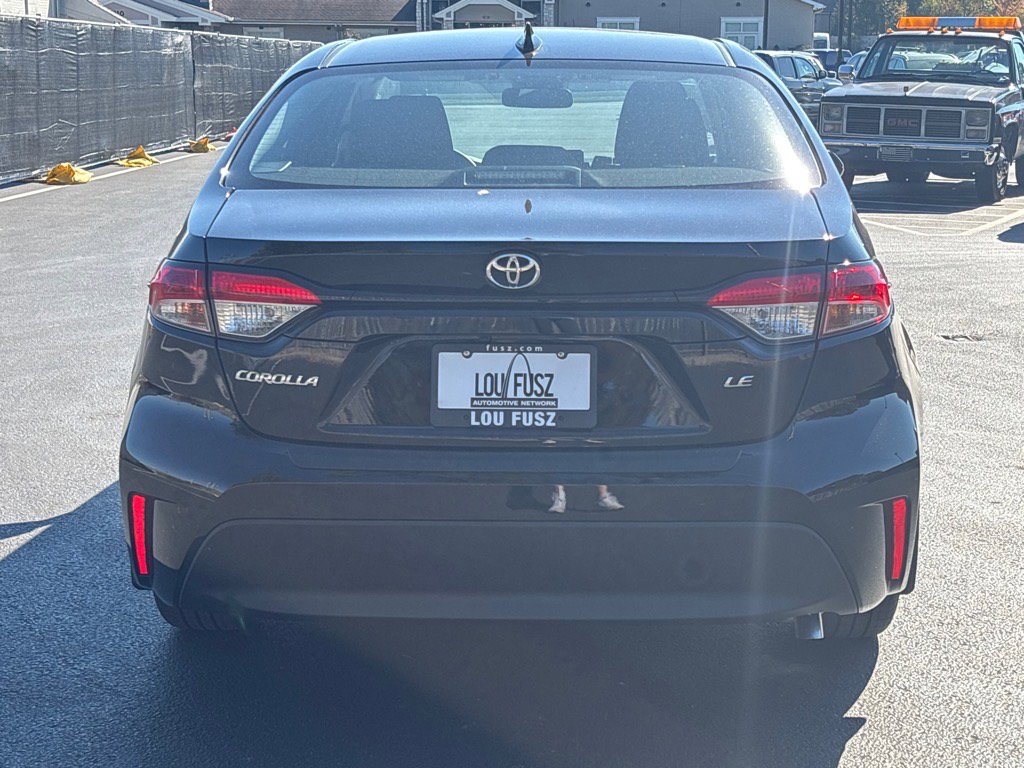 New 2025 Toyota Corolla LE FWD image 19
