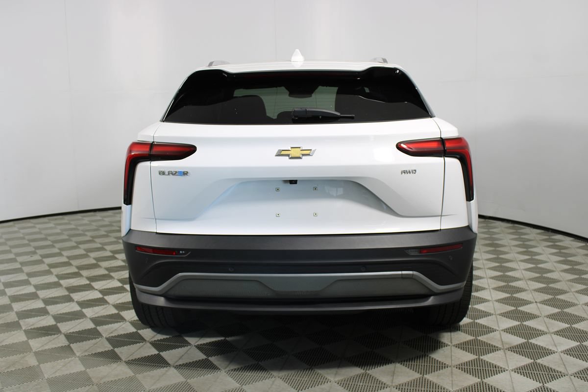 Used 2024 Chevrolet Blazer EV LT AWD/4WD image 26