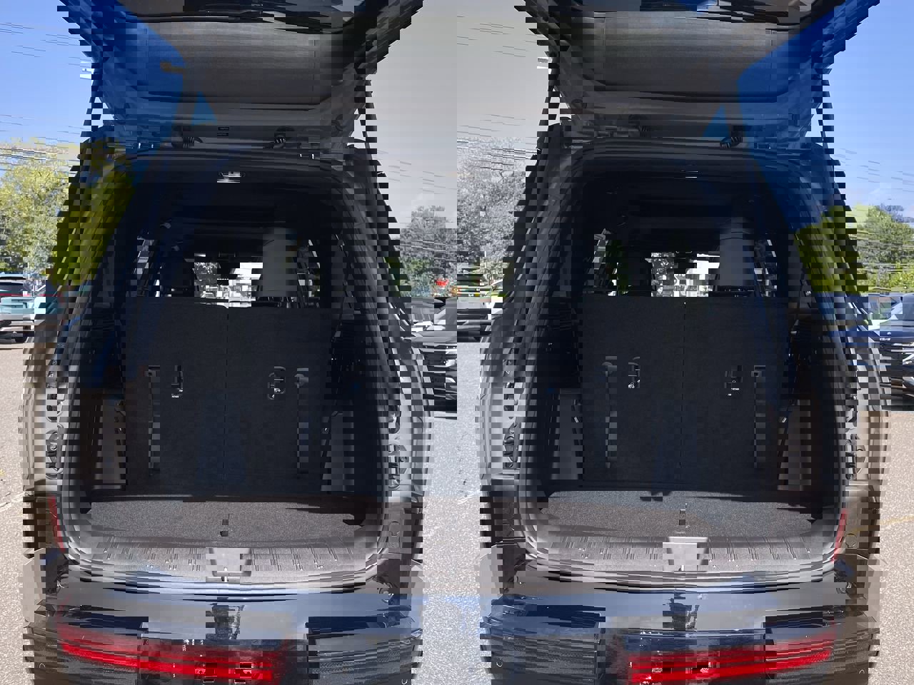 Used 2025 Hyundai Santa Fe Calligraphy image 11