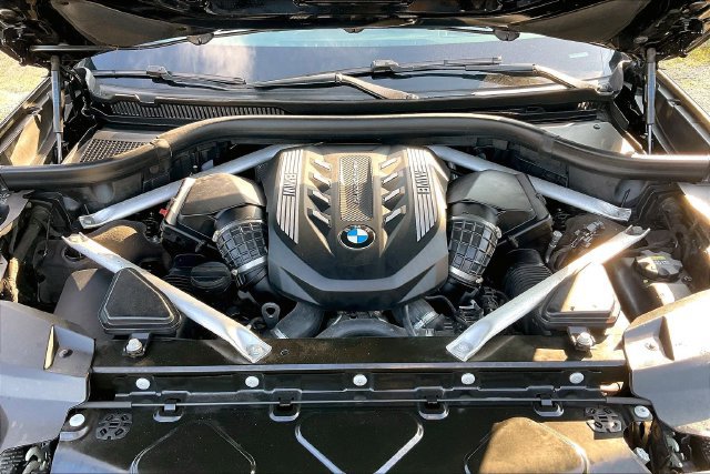 Used 2021 BMW X7 M50i w/ Executive Package AWD/4WD image 10