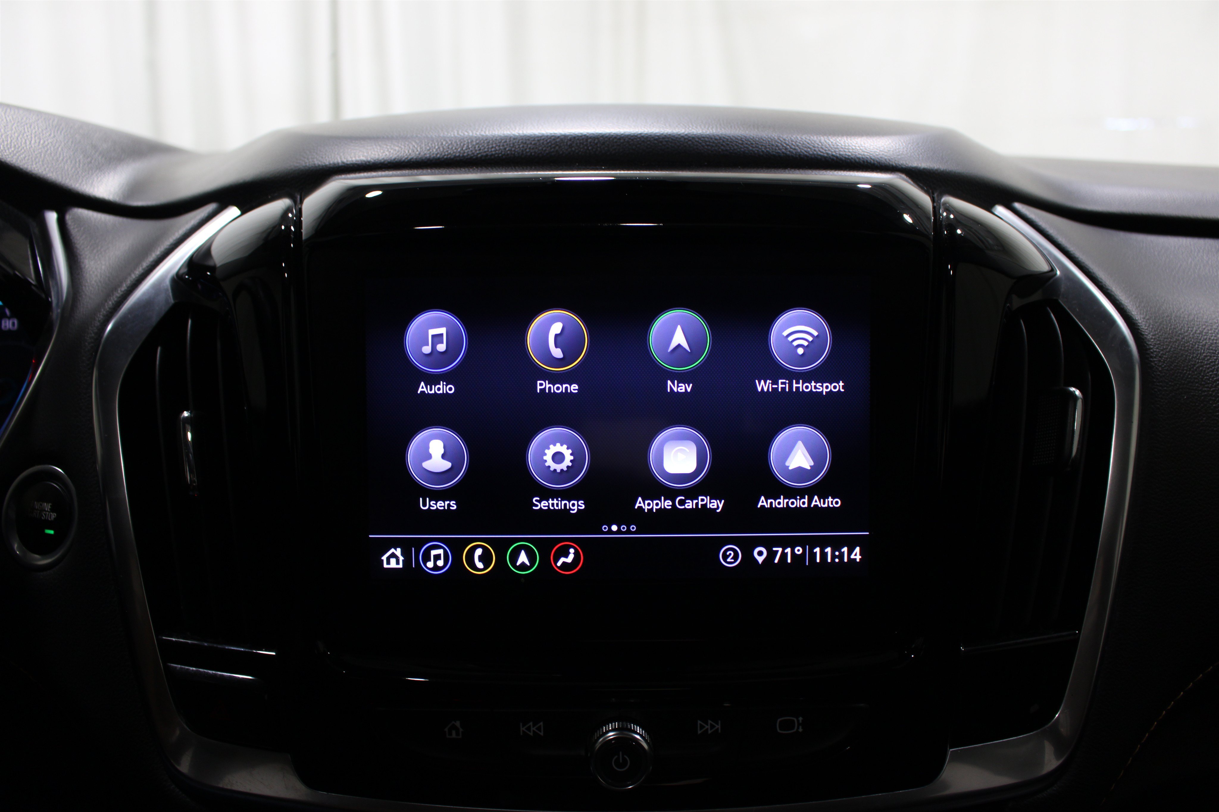 Used 2020 Chevrolet Traverse Premier w/ Redline Edition FWD image 16
