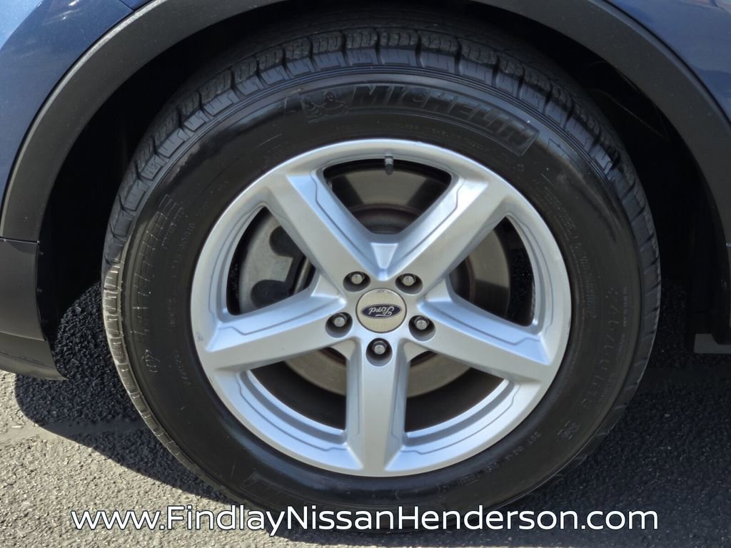 Used 2019 Ford Explorer XLT w/ Equipment Group 201A image 9