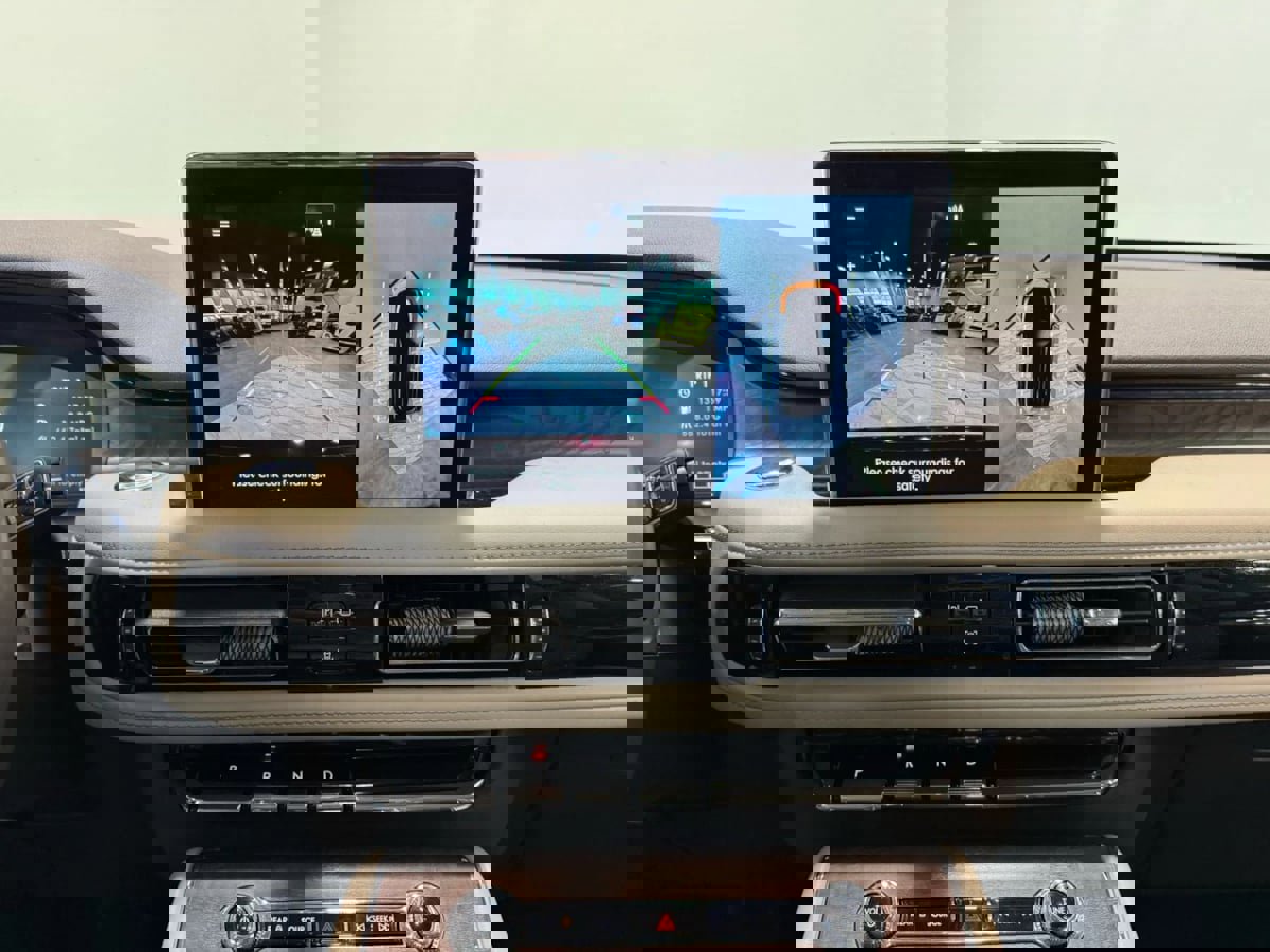 Used 2022 Lincoln Aviator Reserve w/ Equipment Group 201A image 21