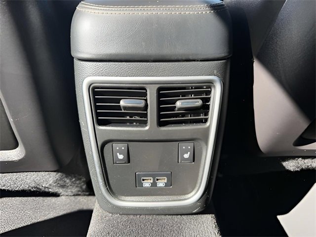 Used 2019 Chrysler 300 Limited image 26