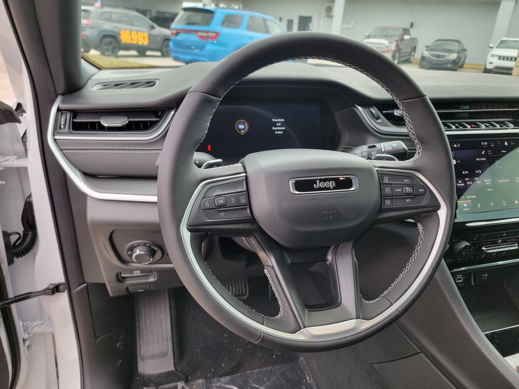 New 2026 Jeep Grand Cherokee Laredo X AWD/4WD image 14