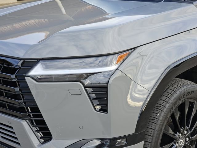 Used 2025 Lexus GX 550 image 8