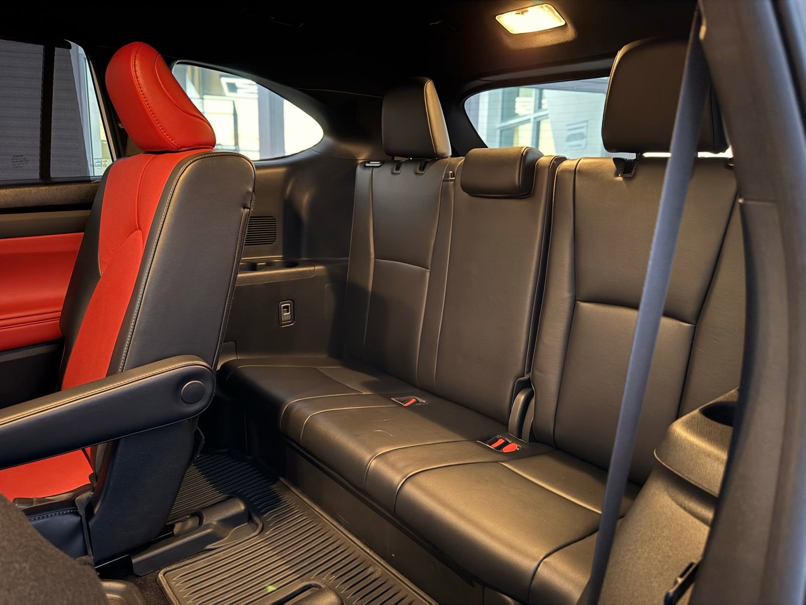 Used 2023 Toyota Highlander XSE image 19