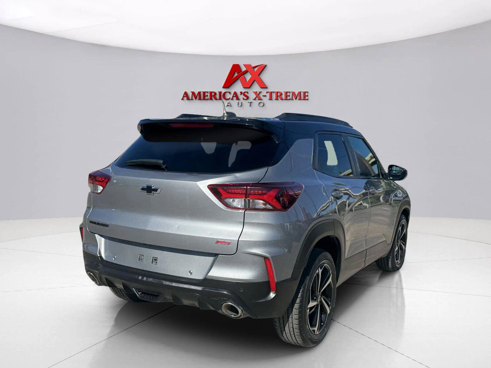 Used 2023 Chevrolet TrailBlazer RS FWD image 5