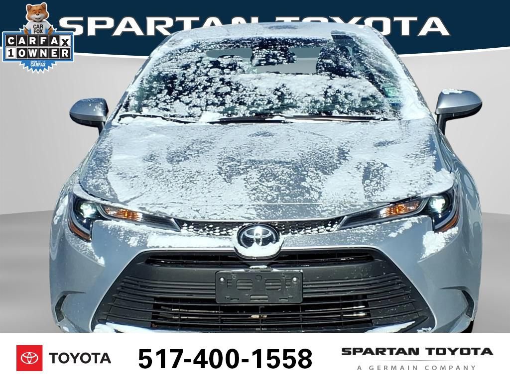 Used 2023 Toyota Corolla LE image 3