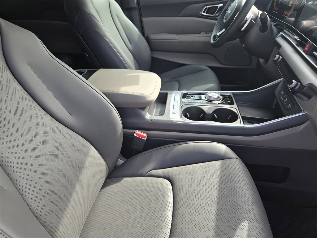 New 2026 Kia Carnival EX image 10