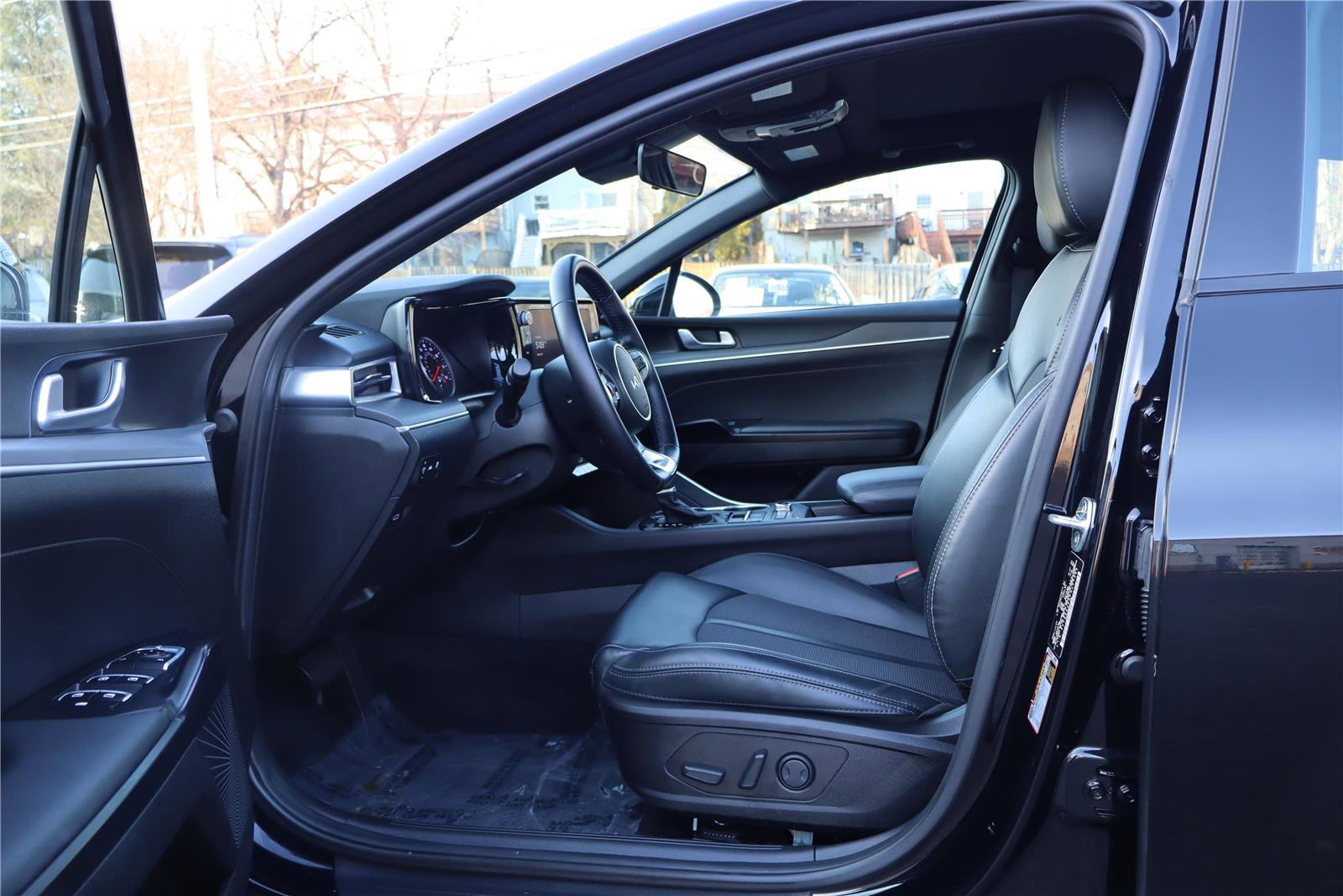 Used 2023 Kia K5 GT-Line image 13