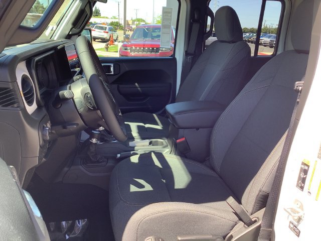 New 2026 Jeep Gladiator Sport AWD/4WD image 8