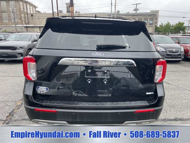 Used 2020 Ford Explorer XLT w/ Equipment Group 202A AWD/4WD image 4