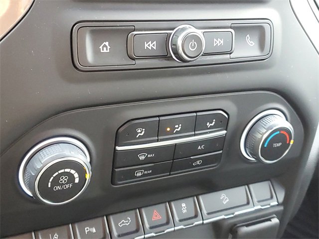 Used 2024 Chevrolet Silverado 2500 Custom w/ Custom Value Package image 27