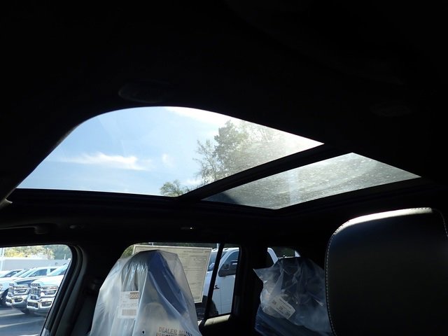 New 2025 Jeep Grand Cherokee Limited w/ MOPAR Finishing Package image 18