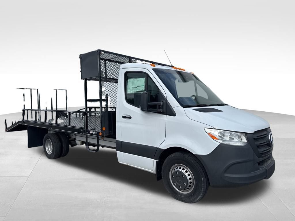 Used 2023 Mercedes-Benz Sprinter 4500 image 5