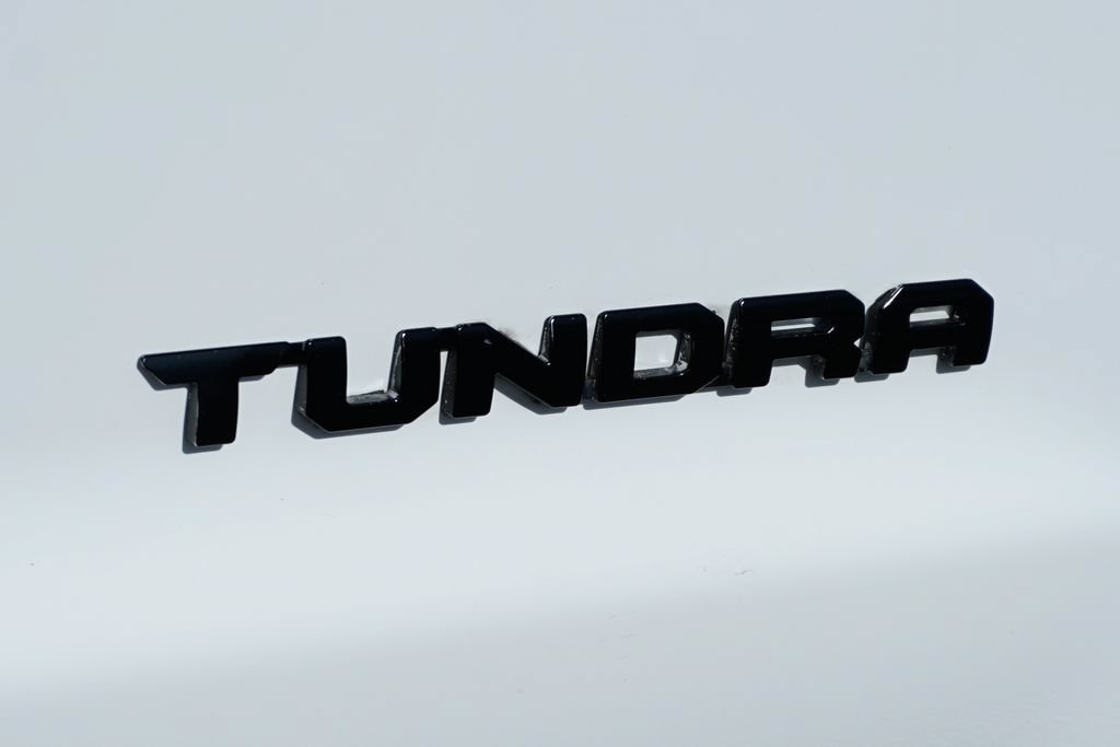Used 2017 Toyota Tundra SR5 w/ SR5 Upgrade Package RWD image 43
