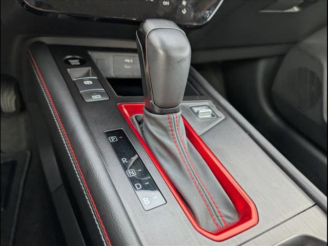 Used 2025 Nissan Kicks SR image 13