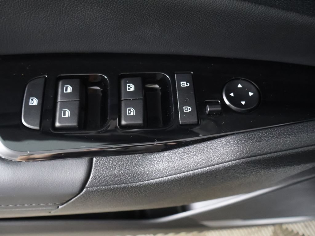 Used 2025 Kia Sportage X-Line AWD/4WD image 34