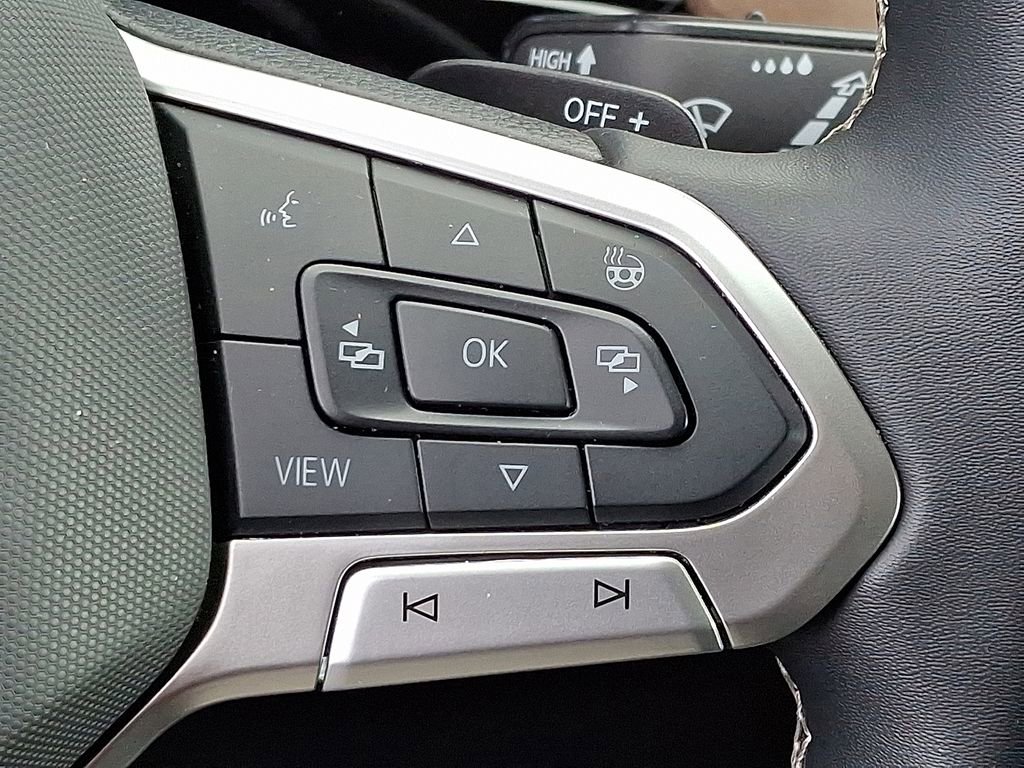 Used 2024 Volkswagen Atlas SE image 14