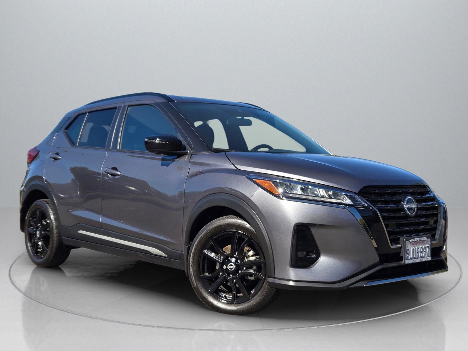 Used 2023 Nissan Kicks SR image 10