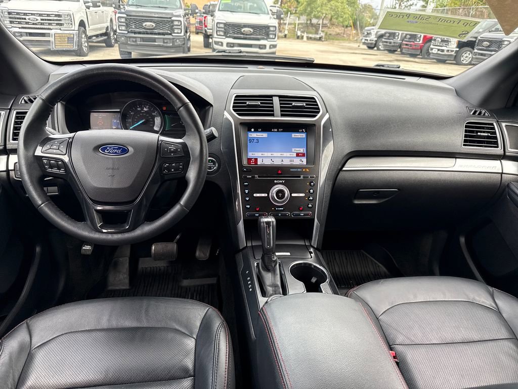 Used 2018 Ford Explorer Sport AWD/4WD image 5