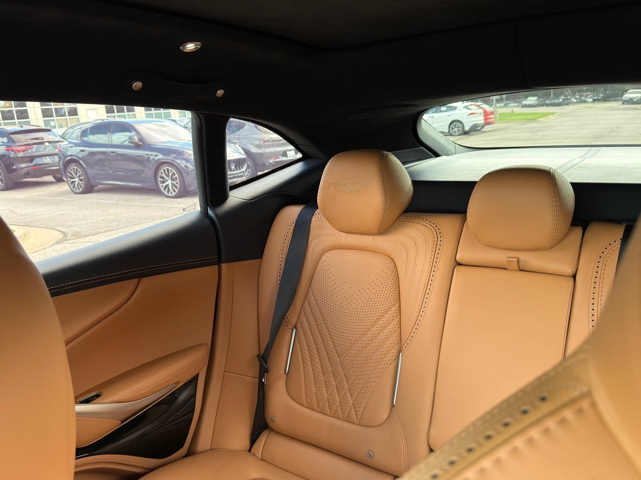 Used 2021 Aston Martin DBX AWD/4WD image 20