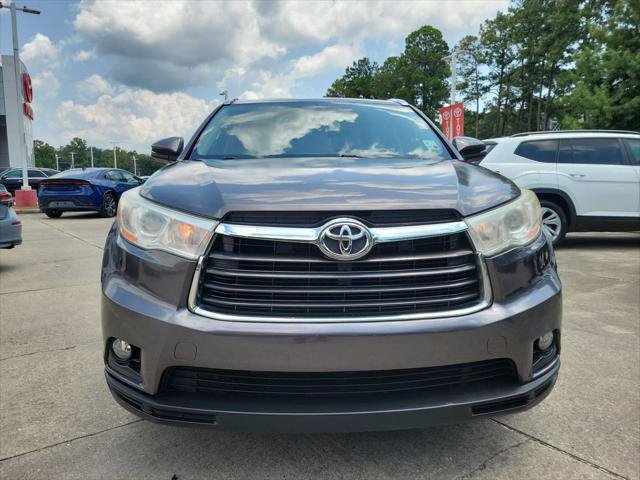 Certified 2016 Toyota Highlander XLE FWD image 10