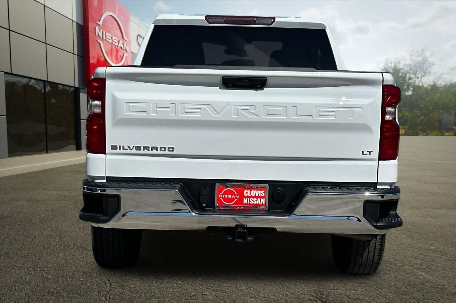 Used 2024 Chevrolet Silverado 1500 LT RWD image 7