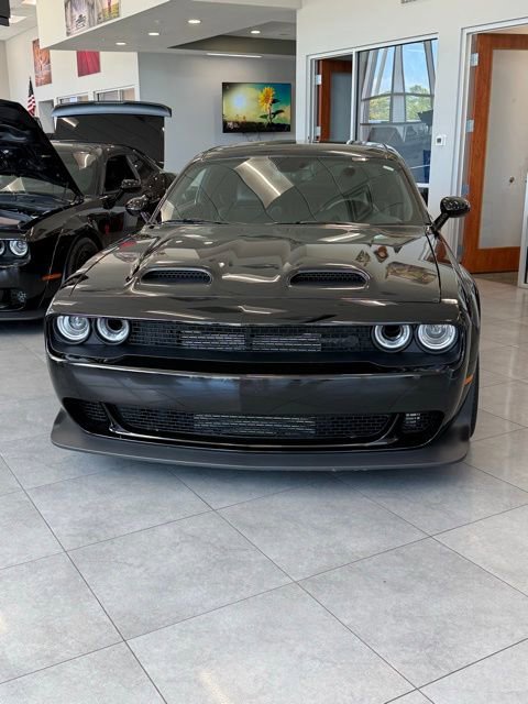Used 2022 Dodge Challenger SRT Hellcat Redeye image 3