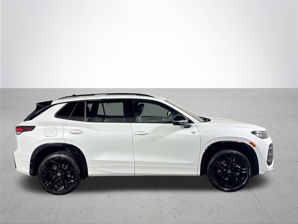 New 2026 Volkswagen Tiguan SE R-Line AWD/4WD image 5