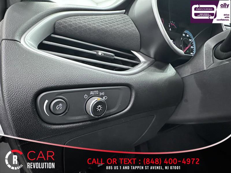 Used 2022 Chevrolet Malibu LT image 37