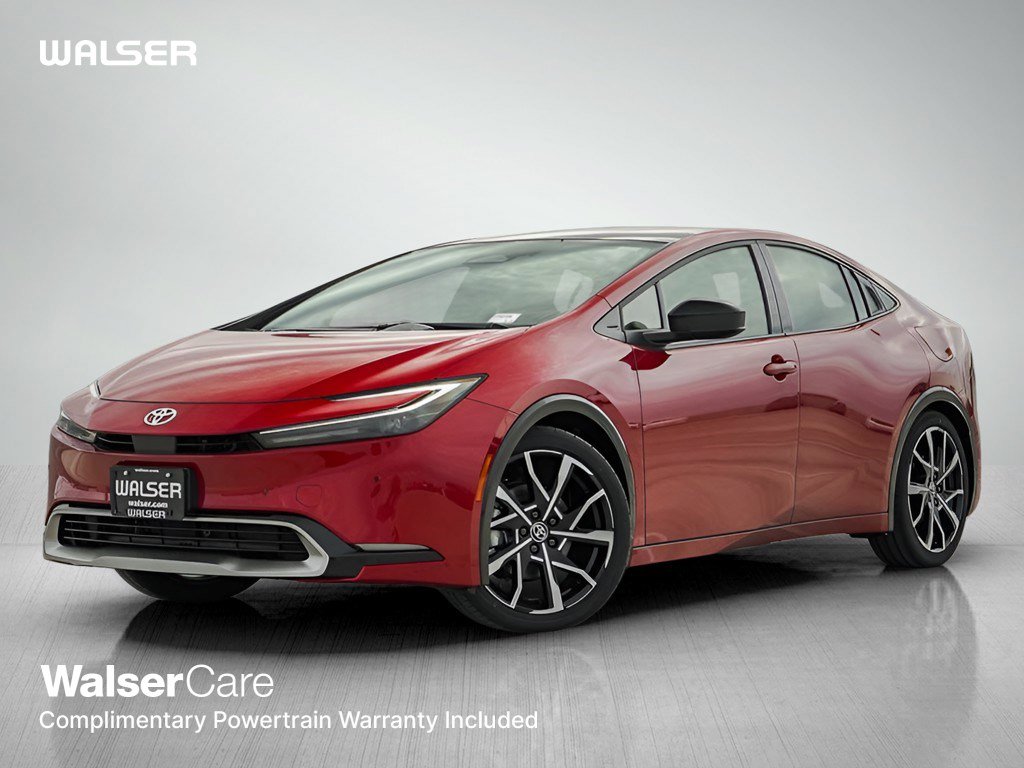 New 2026 Toyota Prius Plug-In Hybrid video 1