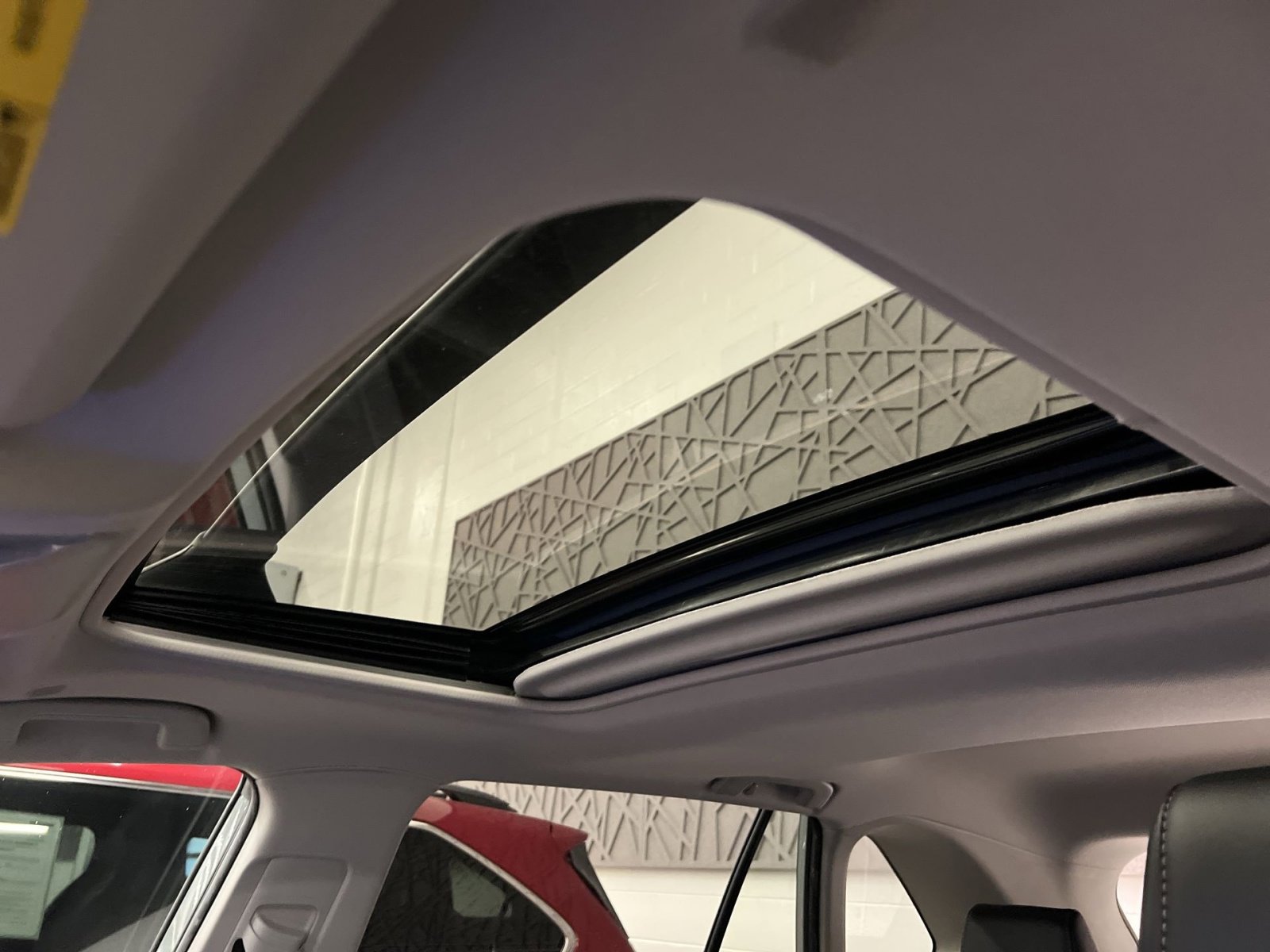 Used 2023 Toyota RAV4 XLE Premium image 25