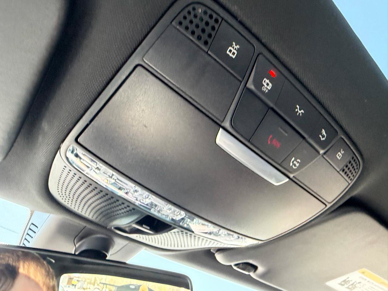 Used 2019 Mercedes-Benz C 300 4MATIC Sedan image 15