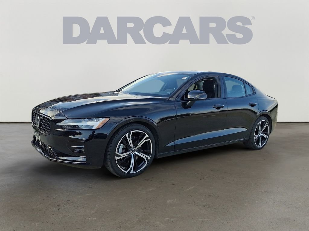 Used 2024 Volvo S60 B5 Core image 3