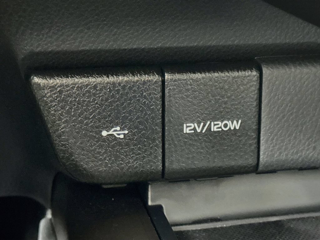 Used 2023 Toyota Camry SE w/ Convenience Package FWD image 18