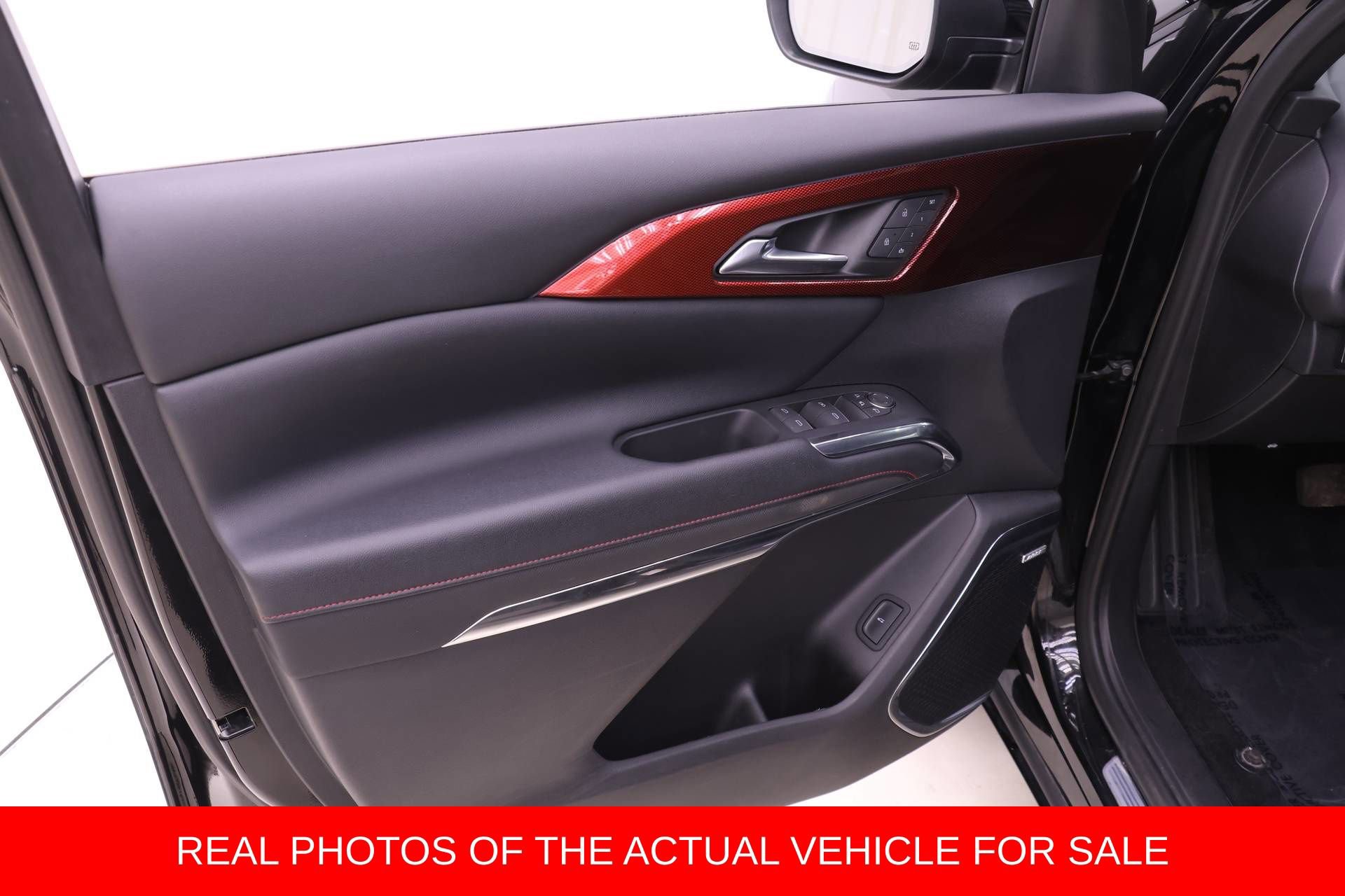 Used 2024 Chevrolet Traverse RS image 9