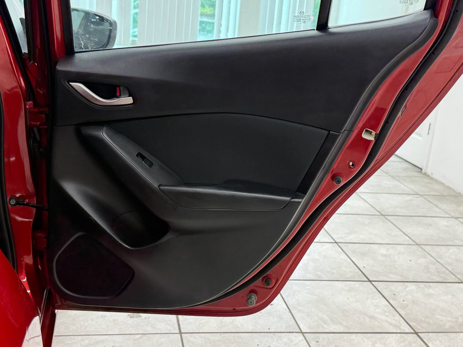 Used 2014 MAZDA MAZDA3 i Sport FWD image 21